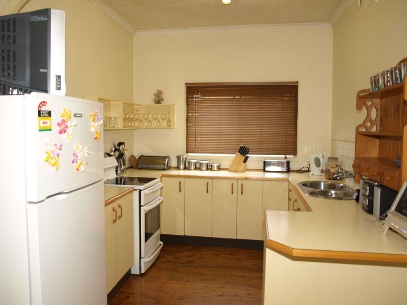 81 Clinton Street, Goulburn NSW 2580