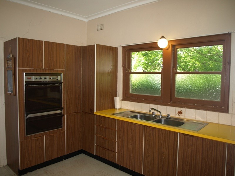 18 Belmore Street, Goulburn NSW 2580