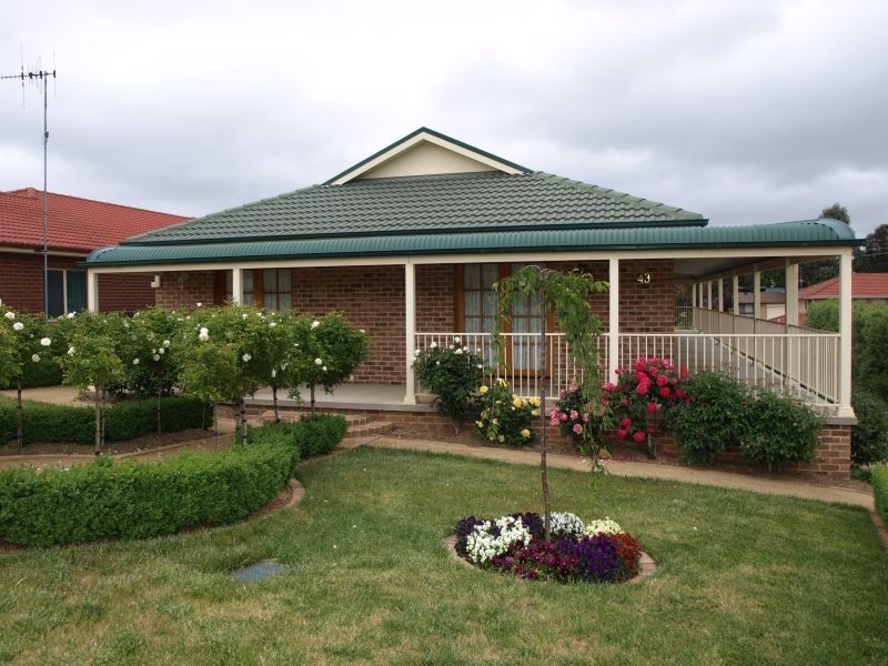 43 Chantilly Court, Goulburn NSW 2580