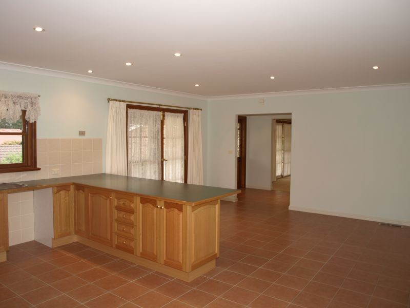 43 Chantilly Court, Goulburn NSW 2580