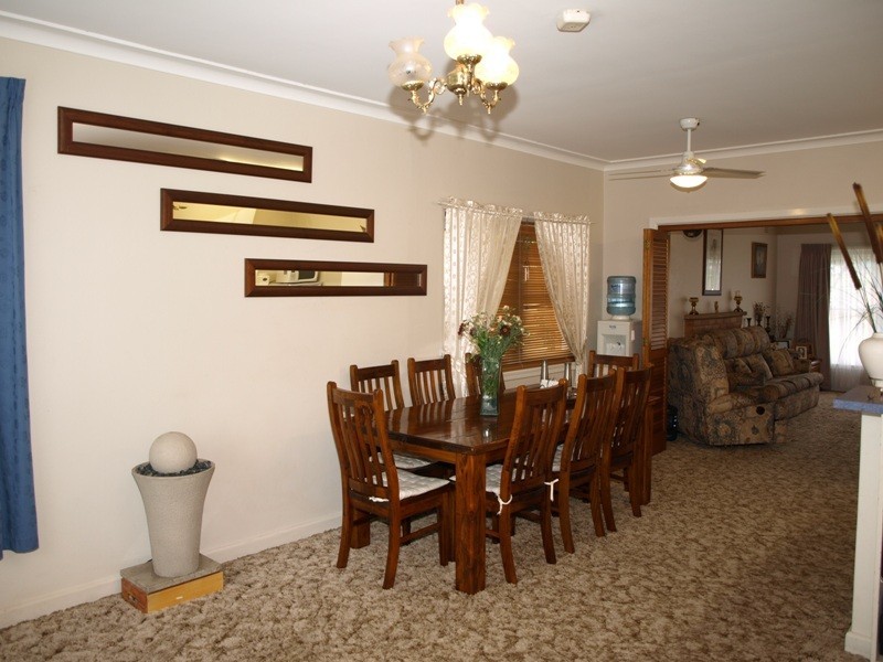 8 Barber Street, Goulburn NSW 2580