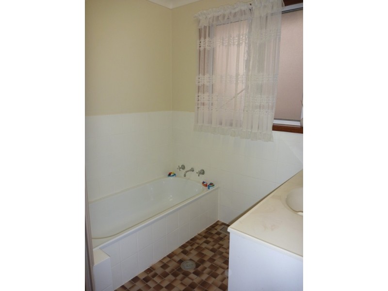 1 Carramar Way, Goulburn NSW 2580