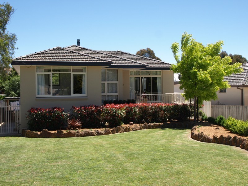 35 Hoddle Avenue, Goulburn NSW 2580