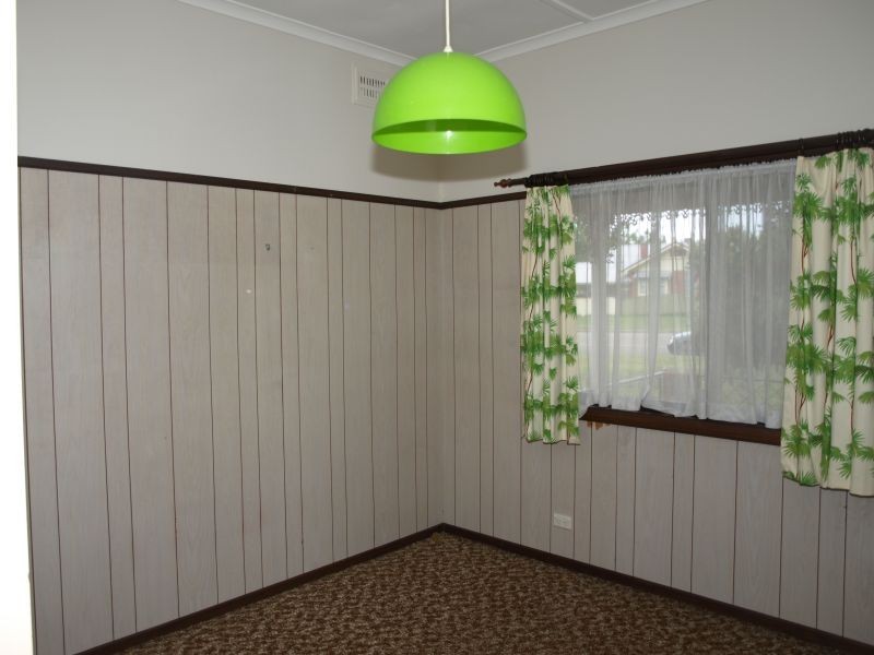 141 Clinton Street, Goulburn NSW 2580