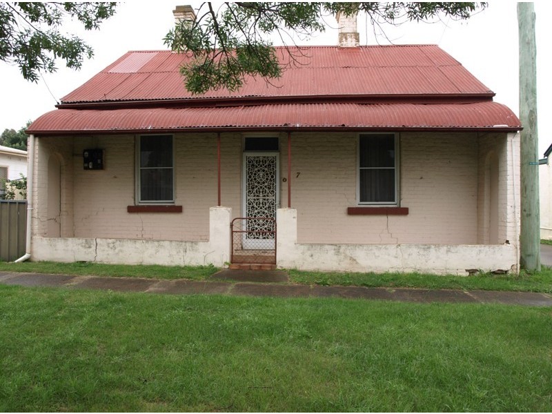 7 Upper Sterne Street, Goulburn NSW 2580