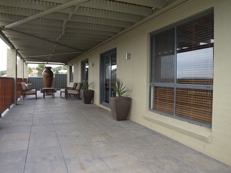 22 Melliodora Drive, Goulburn NSW 2580