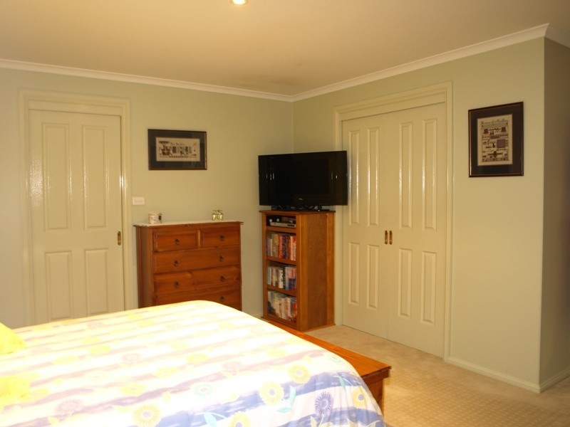 7 Mannifera Place, Goulburn NSW 2580