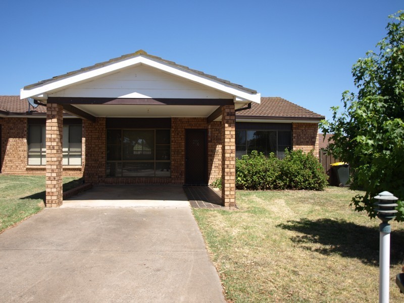 16/23 Newton Street, Goulburn NSW 2580