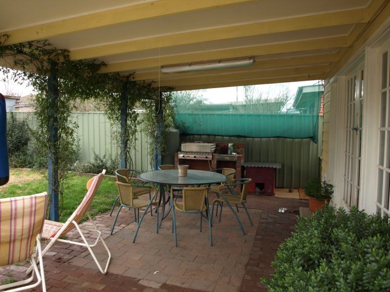 12 Neville Street, Goulburn NSW 2580