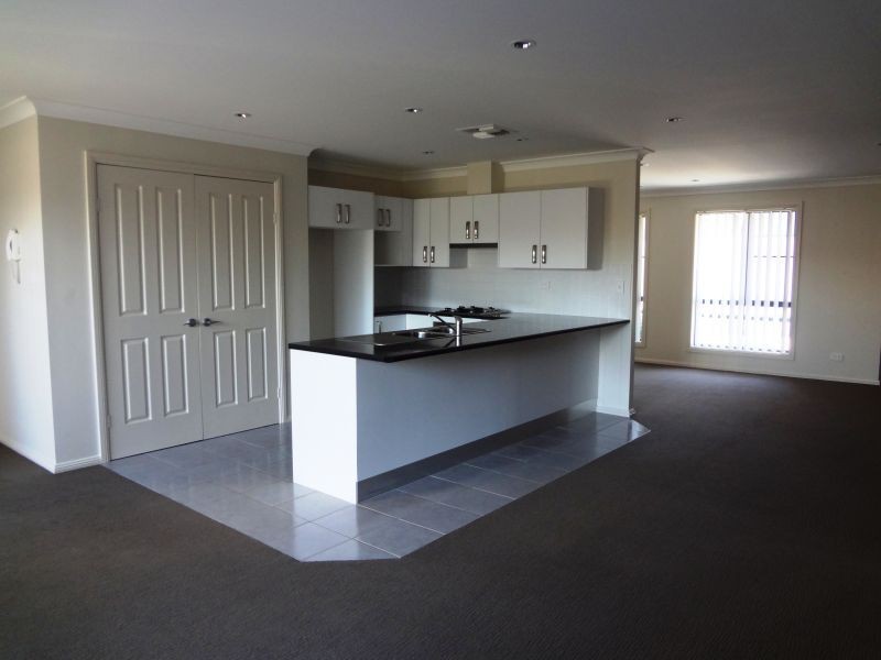 2/72 Auburn Street, Goulburn NSW 2580