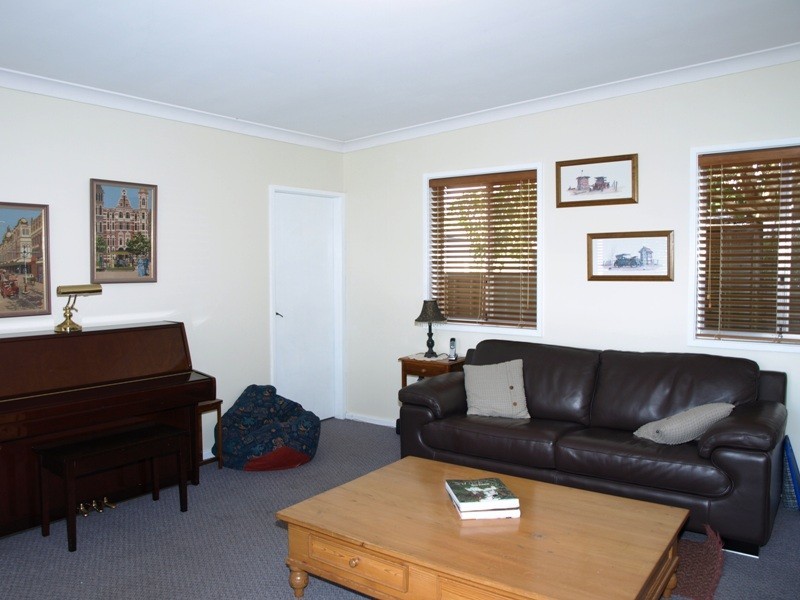 34 John Street, Goulburn NSW 2580