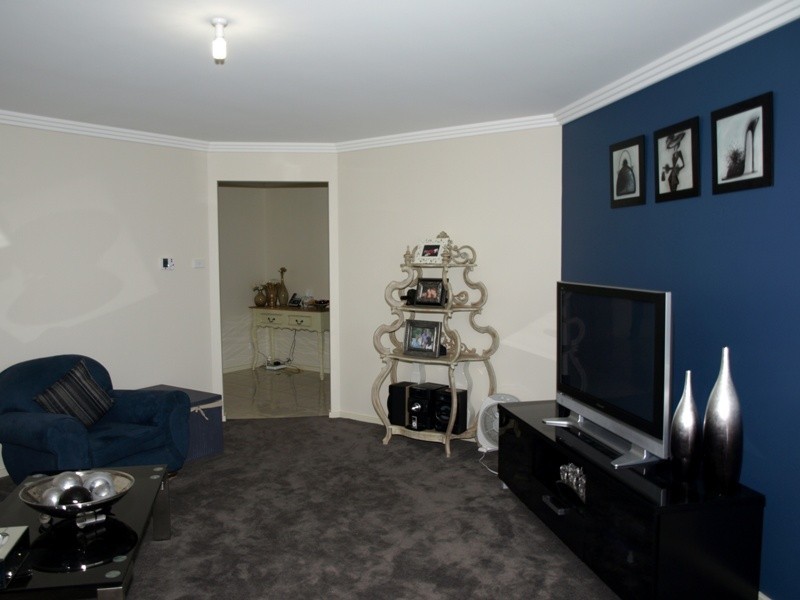 9 Benjamin Place, Goulburn NSW 2580