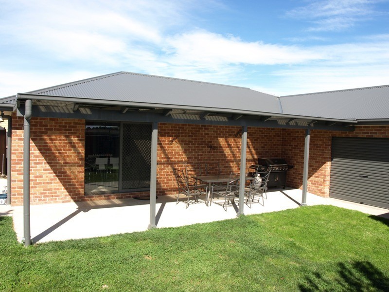 9 Benjamin Place, Goulburn NSW 2580
