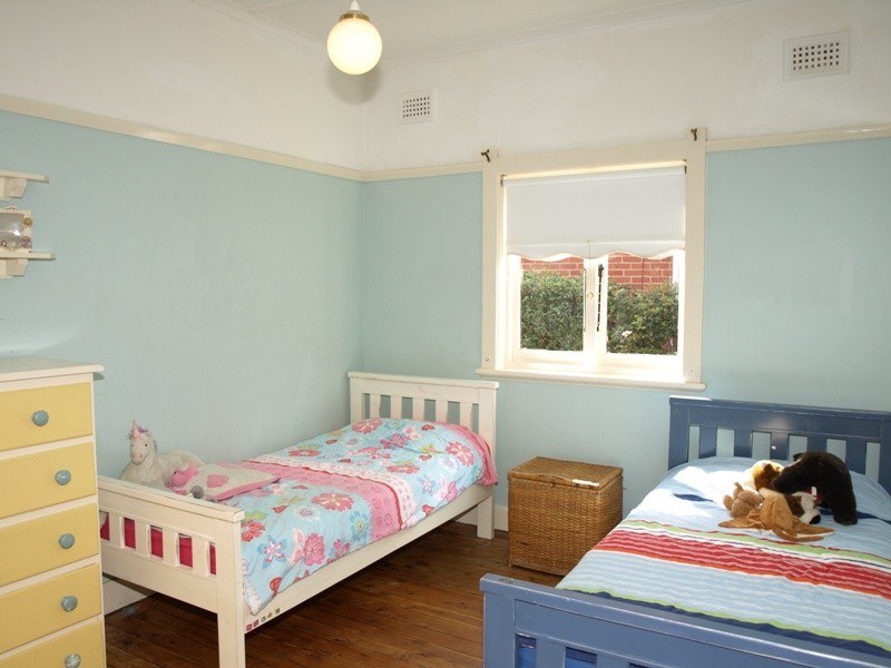 124 Bradley Street, Goulburn NSW 2580