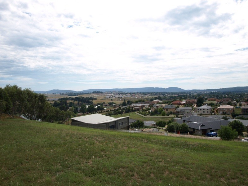 8 Thomas Place, Goulburn NSW 2580