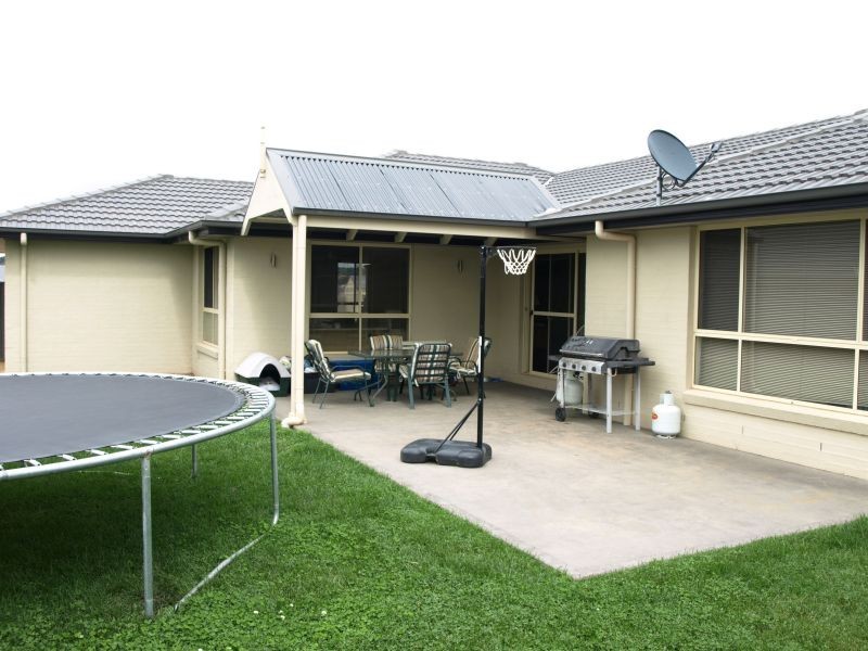 11 Hazelwood Place, Goulburn NSW 2580