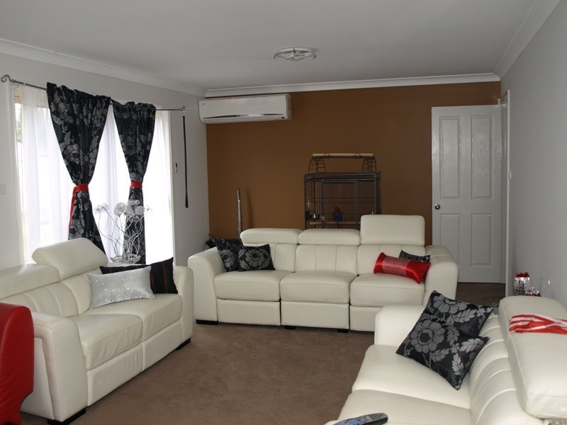 13 Wright Place, Goulburn NSW 2580