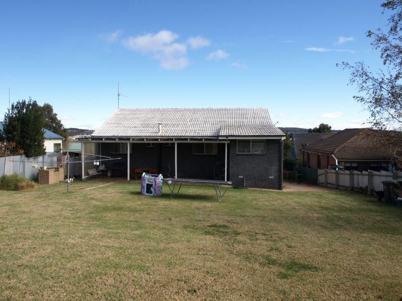 5 Emma Street, Goulburn NSW 2580