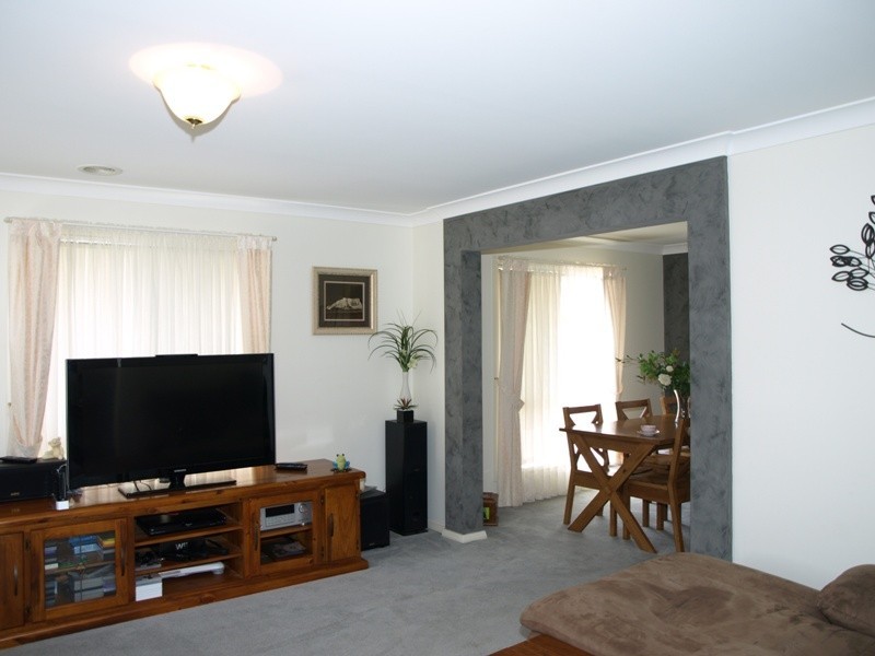 5 Rossi Place, Goulburn NSW 2580