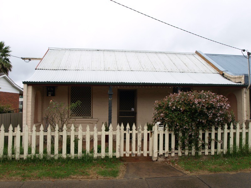 23 Reynolds Street, Goulburn NSW 2580