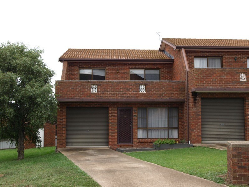 24/23 Newton Street, Goulburn NSW 2580