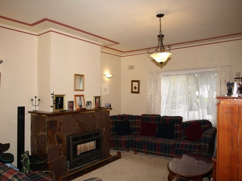 7 Deccan Street, Goulburn NSW 2580