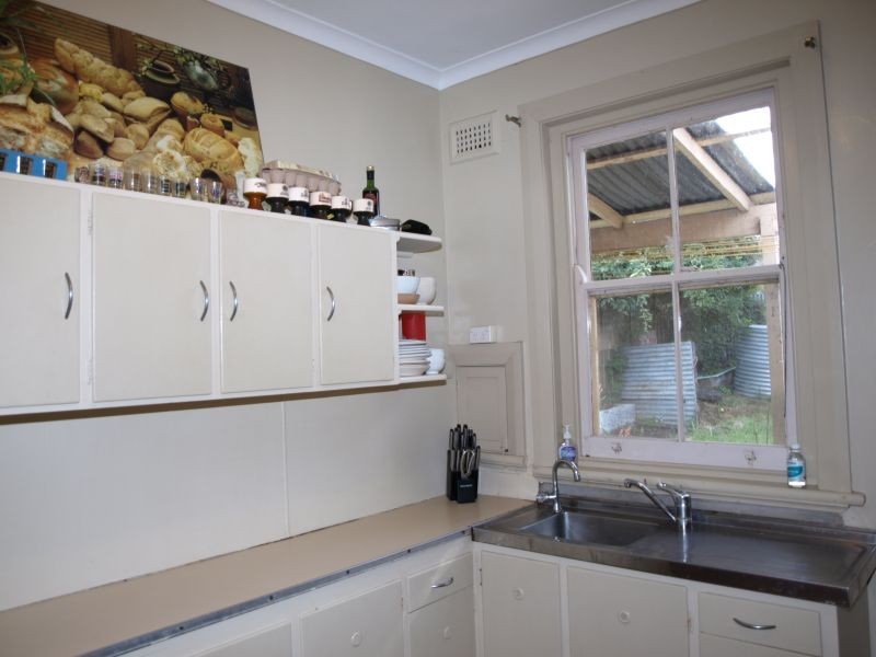 79 Clinton Street, Goulburn NSW 2580
