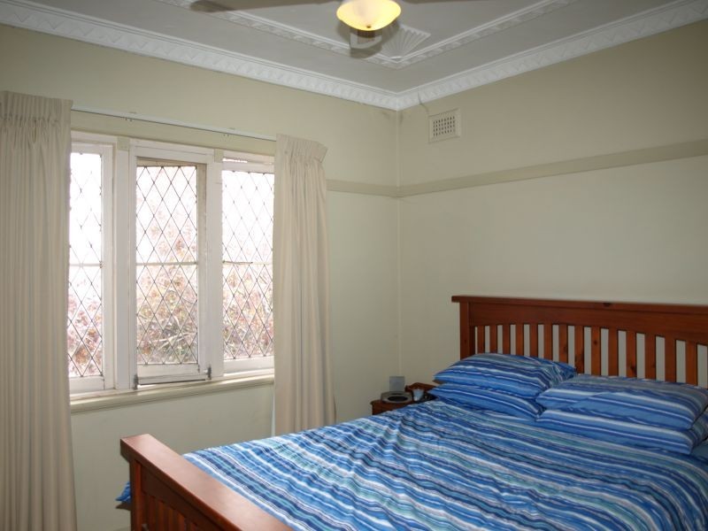 79 Clinton Street, Goulburn NSW 2580