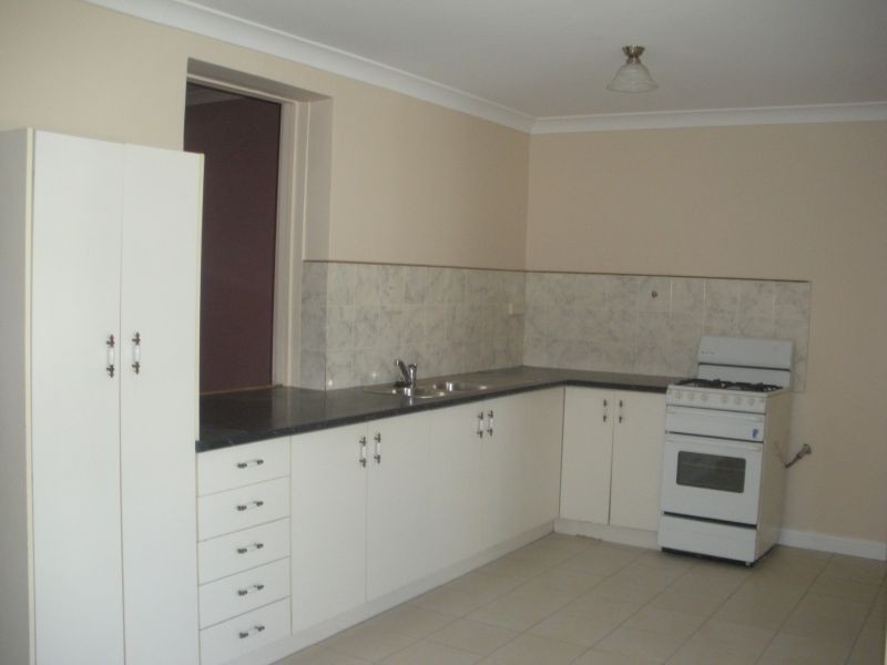 10 Lithgow Street, Goulburn NSW 2580