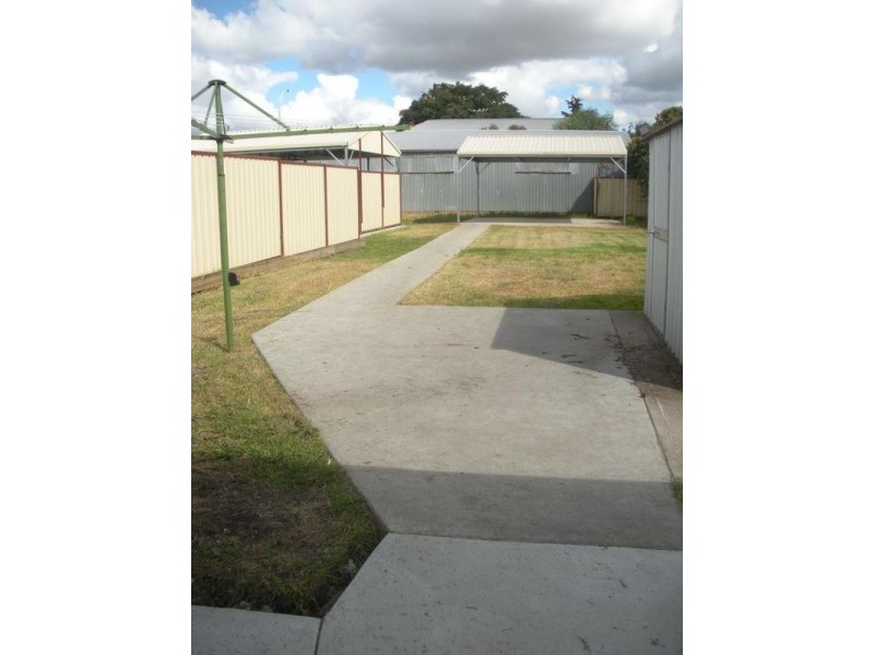 10 Lithgow Street, Goulburn NSW 2580