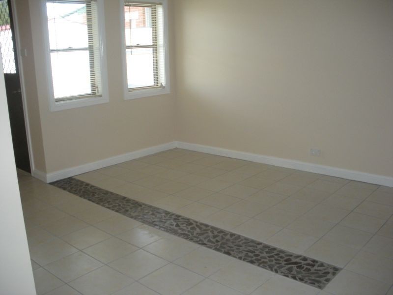 10 Lithgow Street, Goulburn NSW 2580