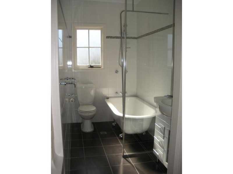 37 Emma Street, Goulburn NSW 2580