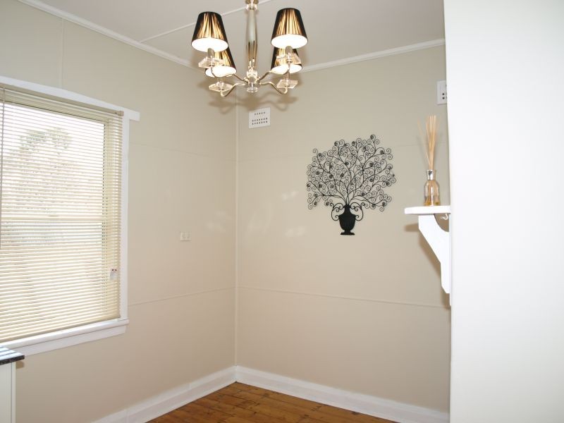 9 Hillview Road, Goulburn NSW 2580