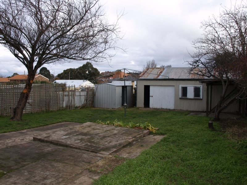 9 Hillview Road, Goulburn NSW 2580