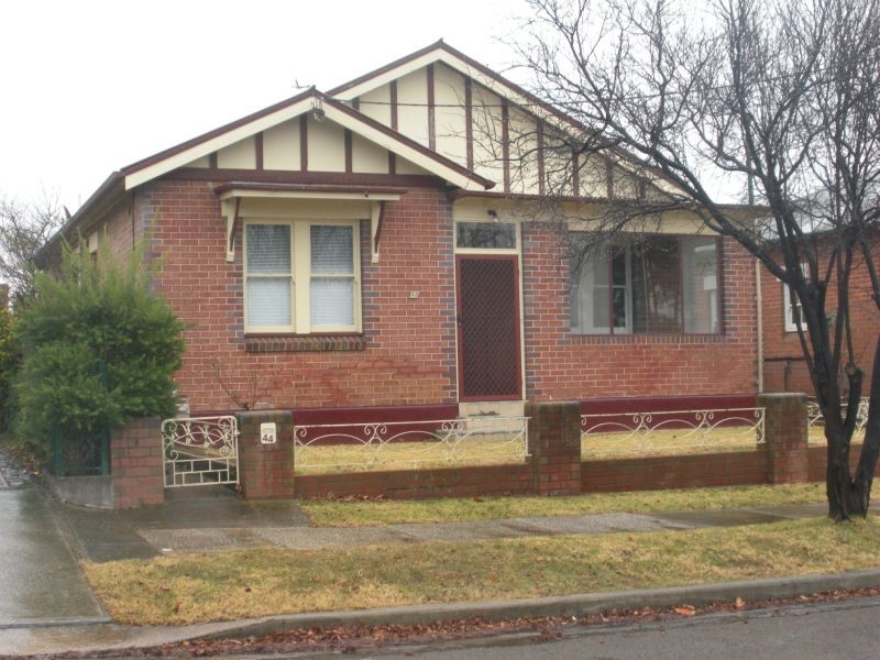 44 Park Street, Goulburn NSW 2580