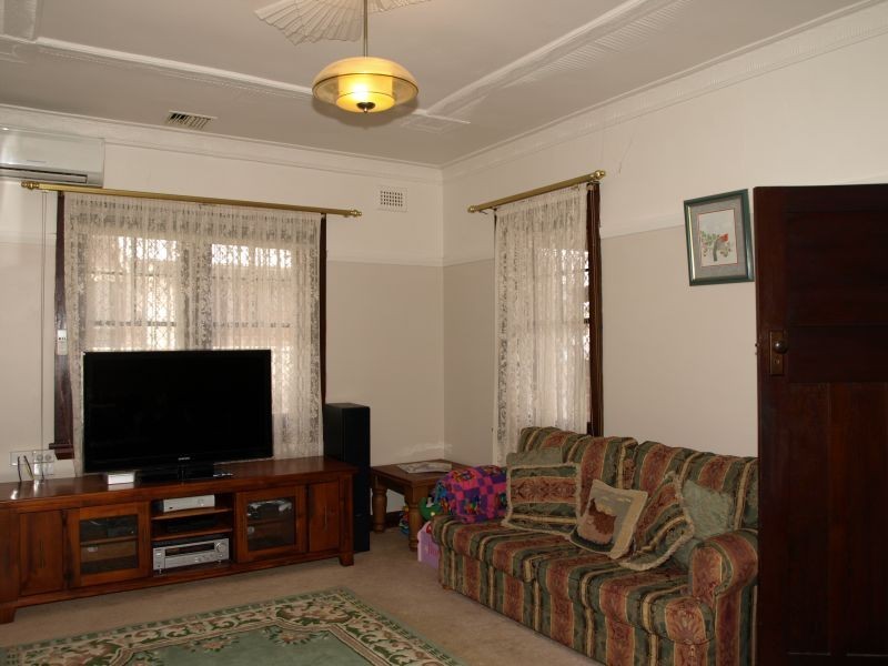 43 Belmore Street, Goulburn NSW 2580