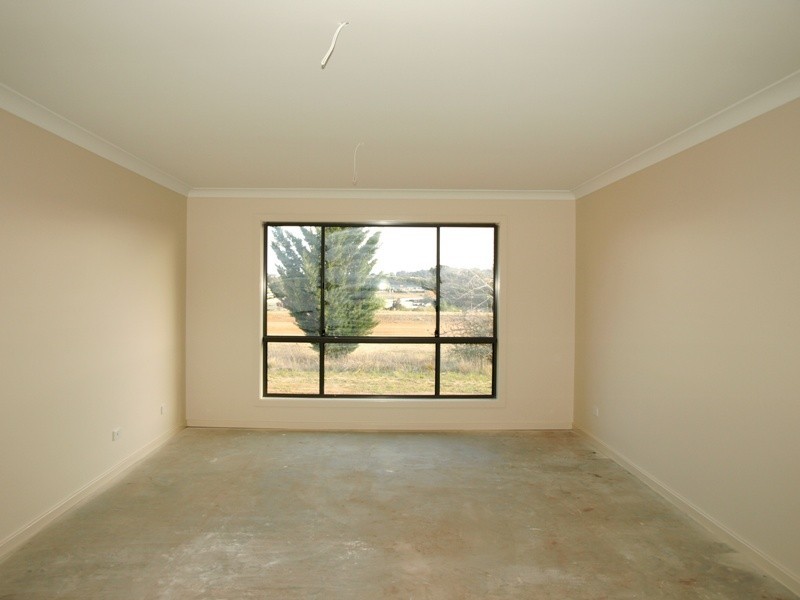 11 Baxter Drive, Goulburn NSW 2580