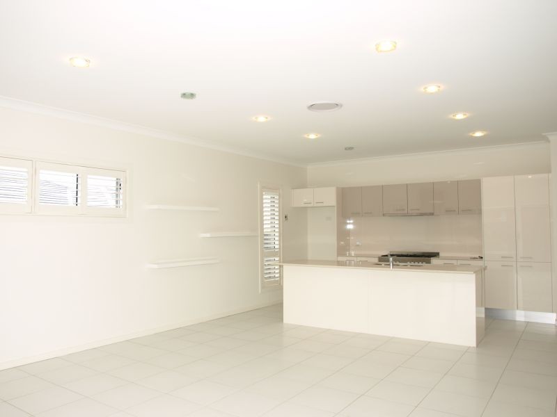 12 Lambert Drive, Goulburn NSW 2580
