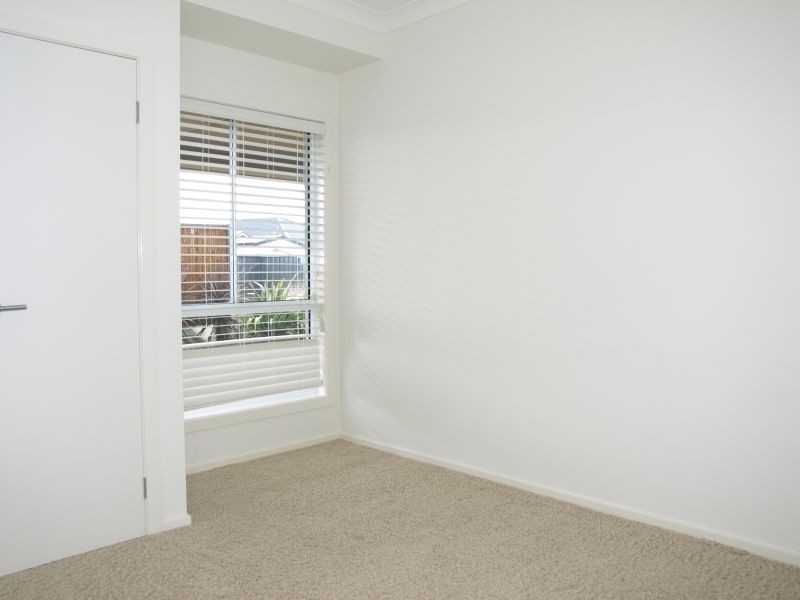 12 Lambert Drive, Goulburn NSW 2580