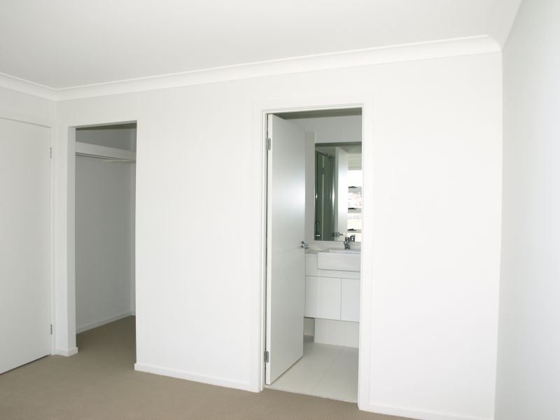 14 Lambert Drive, Goulburn NSW 2580