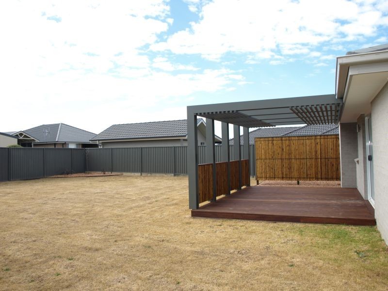 14 Lambert Drive, Goulburn NSW 2580