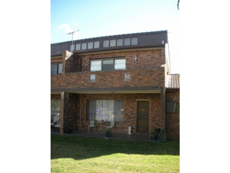 4/23 Newton Street, Goulburn NSW 2580