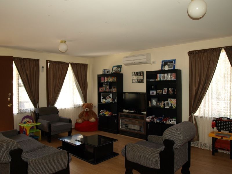 20 Strathallen Crescent, Goulburn NSW 2580