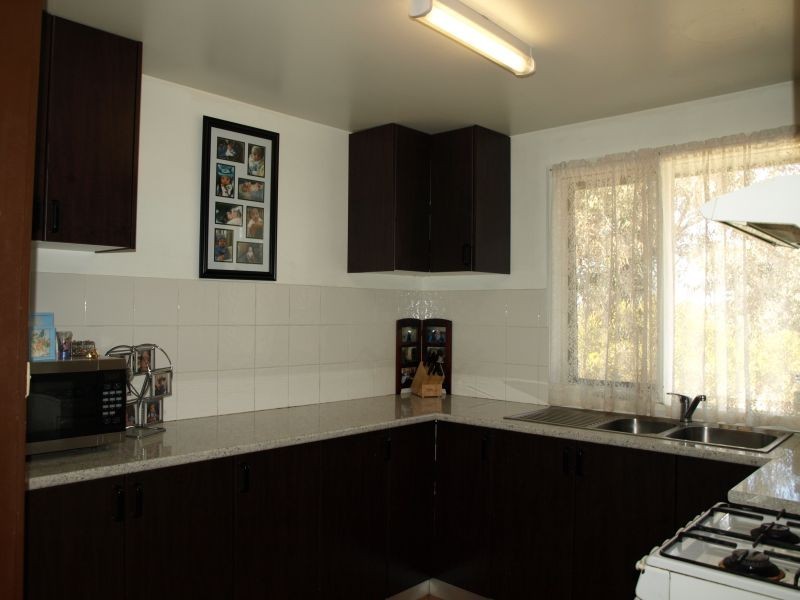 20 Strathallen Crescent, Goulburn NSW 2580