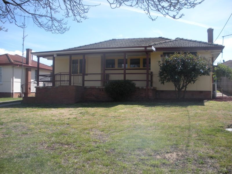 10 Chisholm Street, Goulburn NSW 2580