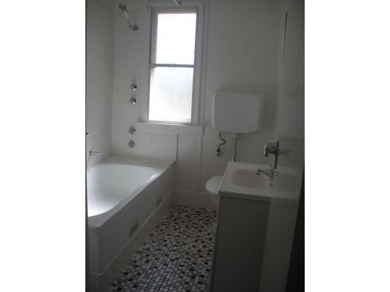 10 Chisholm Street, Goulburn NSW 2580