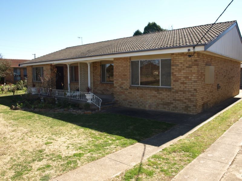 14 Taralga Road, Goulburn NSW 2580