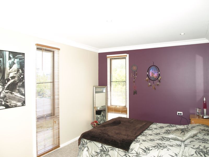 15 Caoura Crescent, Goulburn NSW 2580