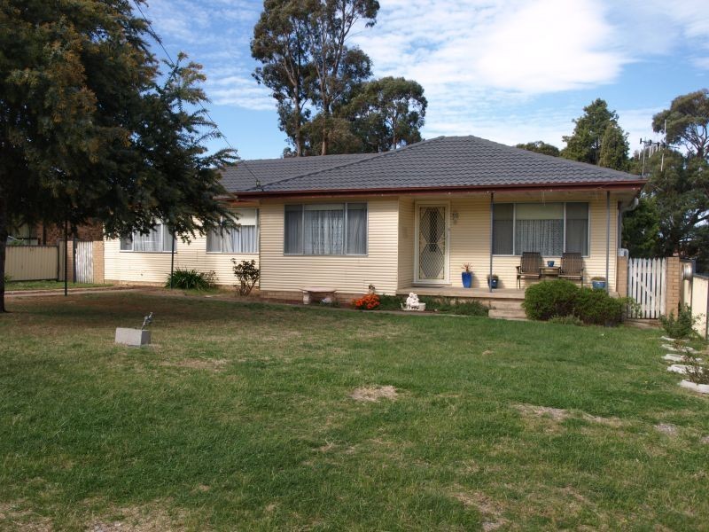 18 Progress Street, Goulburn NSW 2580