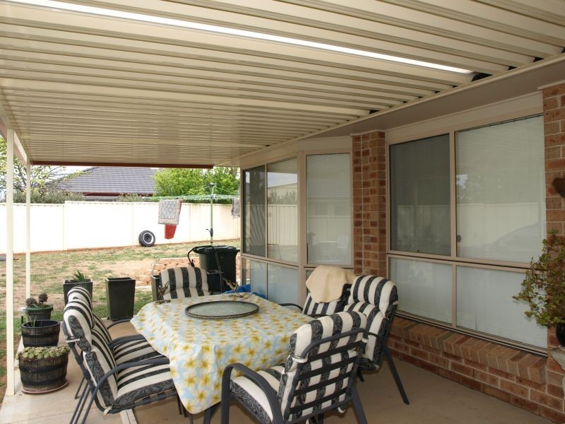 26 Crestwood Drive, Goulburn NSW 2580